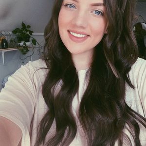 Meet your Posher, Savannah